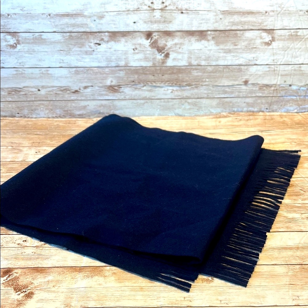 COPY 100% Pure Virgin Wool Navy Blue  Fringed Scarf